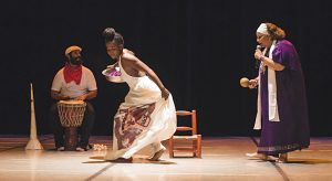 Raphaelle Bertoni (centre) with Jose Carlos Oviedo Luciano and Fabienne Denis in Bertoni’s Et on continue | Photo: Sandra Garip