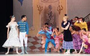 TIvoli Ballet Theatre’s Fenella Cook (Cinderella), Robert Thomsen (Prince), Nadia Dahl (Stepmother) and corps de ballet in Yuri Possokhov’s Cinderella | photo: Annett Ahrends